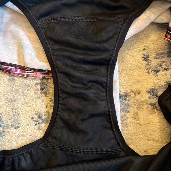 LIKE NEW Lululemon Speed Up Short *2.5” Size 10 In Flash Pleat Orange - Picture 8 of 9